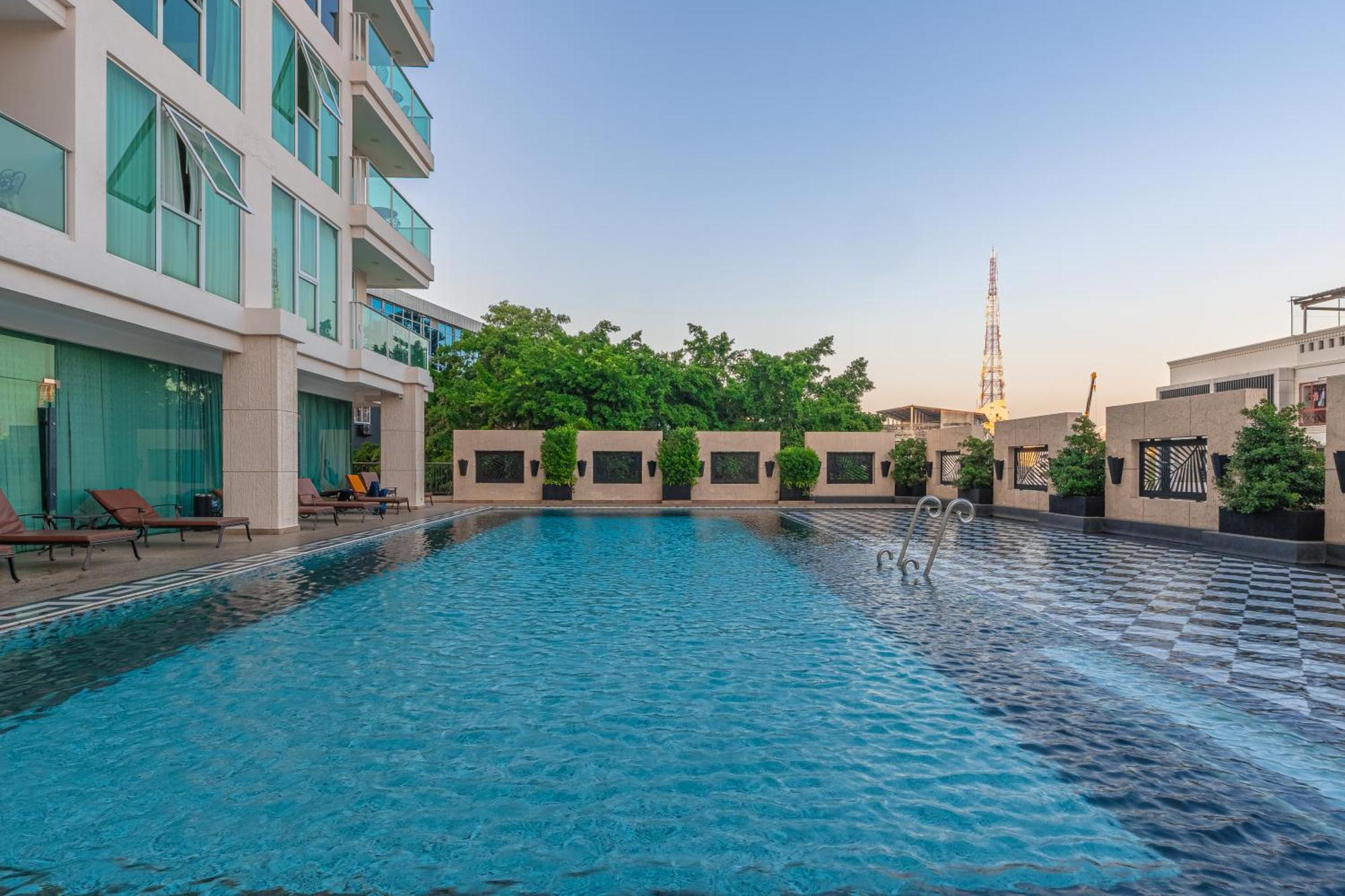City Garden Tower By Pattaya Holiday Luaran gambar
